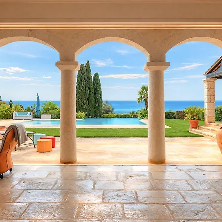 Magnifique Provençal Avec Piscine Et Vue